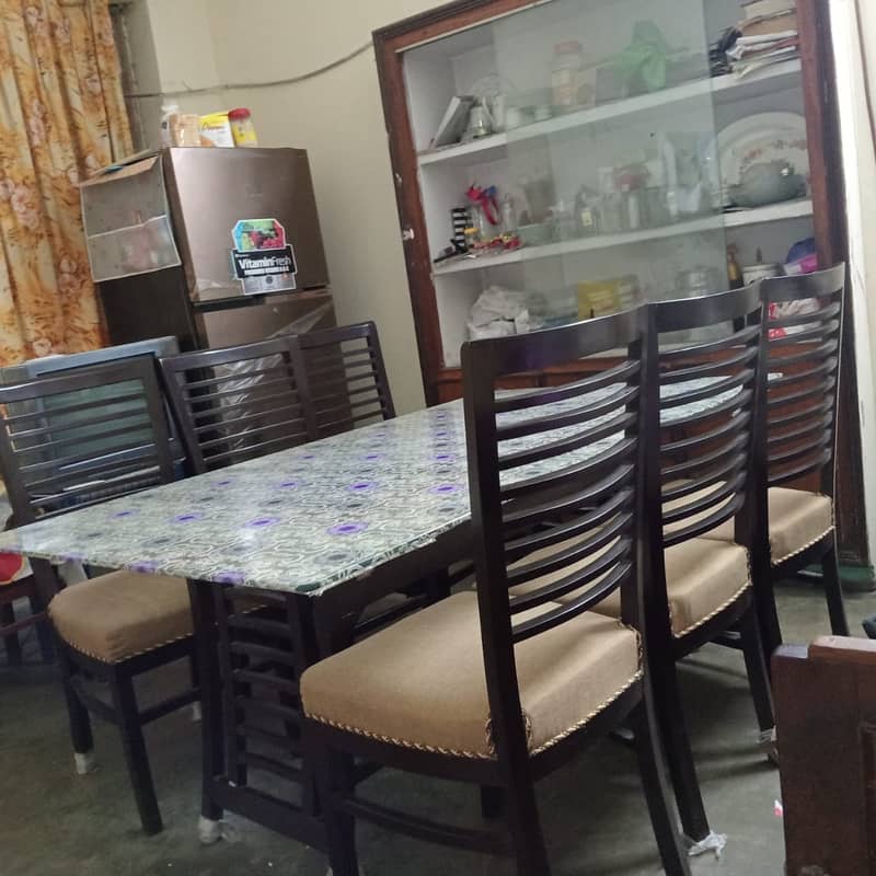 Dining Table with 6 chairs 1