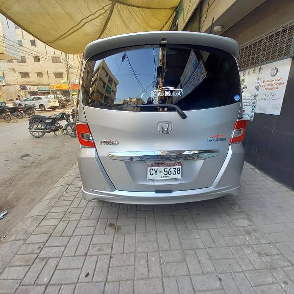 Honda Freed 2014 3