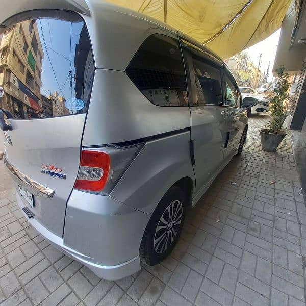 Honda Freed 2014 6