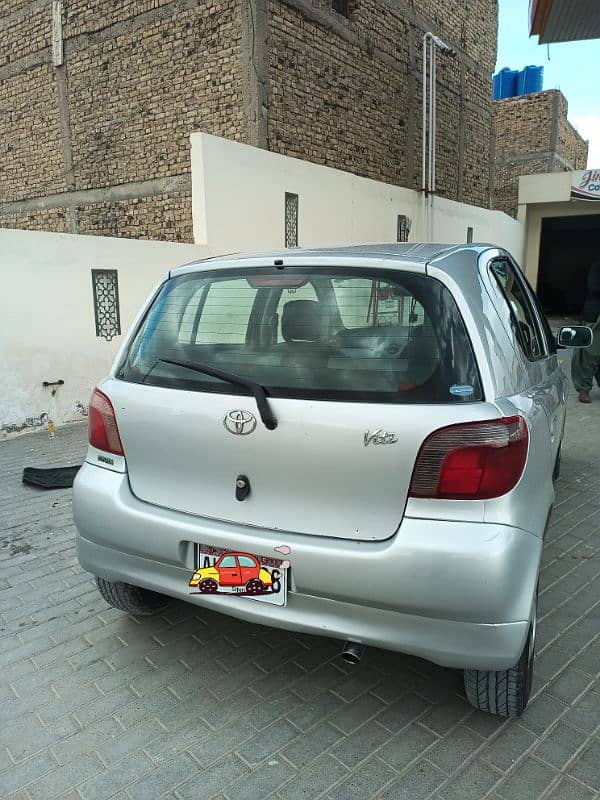 Toyota Vitz 2000 bumper to bumper 0