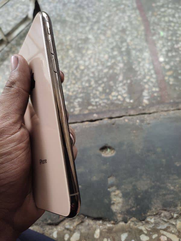 iphone xs 64gb. non pta 5