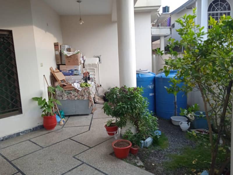 Beautiful House Is Available For Sale In Habibullah Colony 7