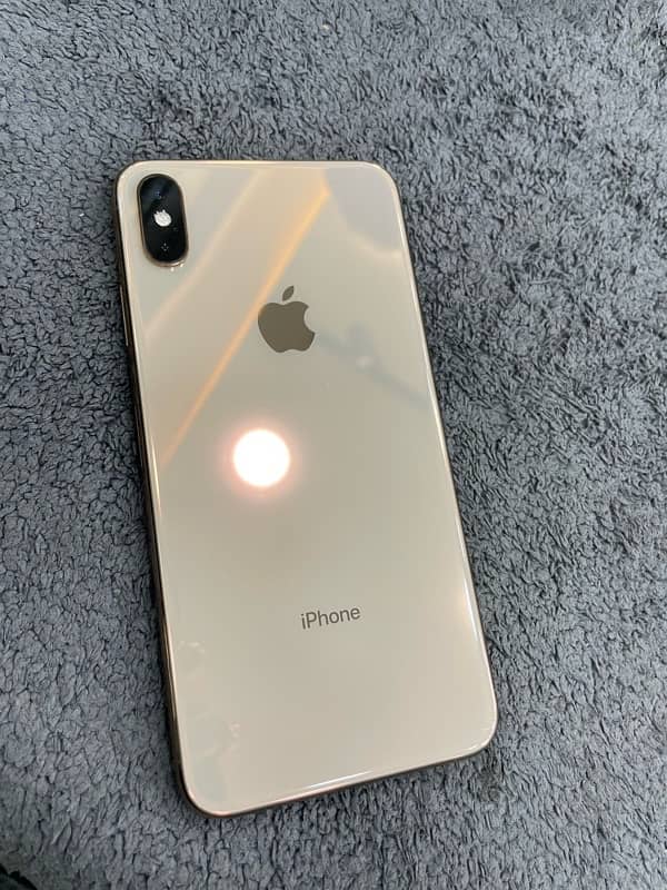 Ip Xs max 256GB Non PTA 4