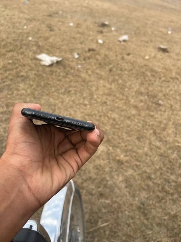 iphone xr 64gb jv waterpack all ok 03406361447 3