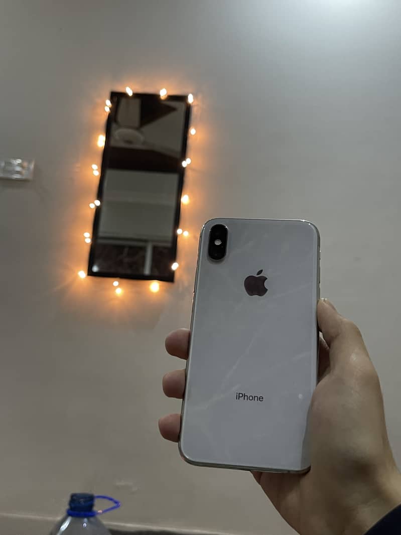 Apple iPhone XS 0