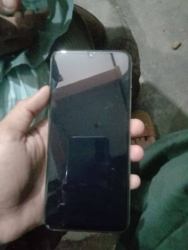 realme c53 6/128 1