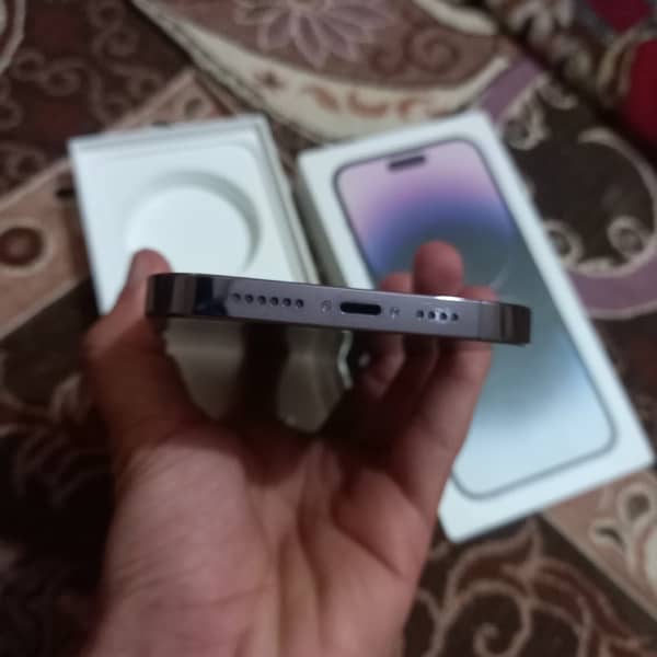 iPhone 14promax 256gb jv fee purple colour 3