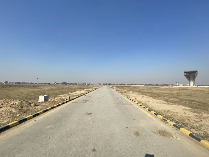 Block CFacing Park Commercial Plot for Sale in , LDA City Lahore 3