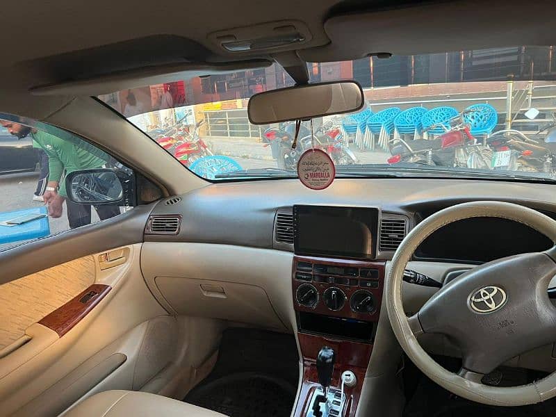 Toyota Corolla Altis 2005 5