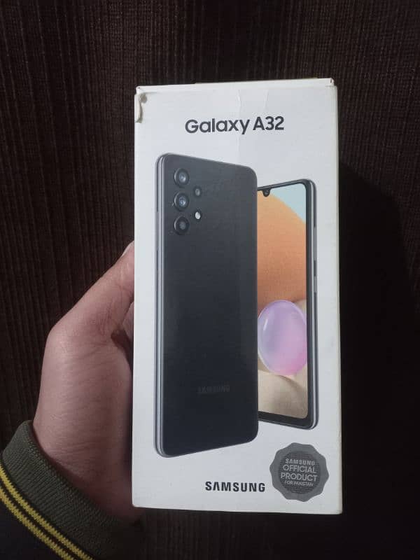 samsung a32 condition 10/10 colour awesome black 7