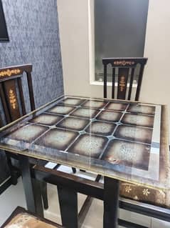 4 chairs dining table