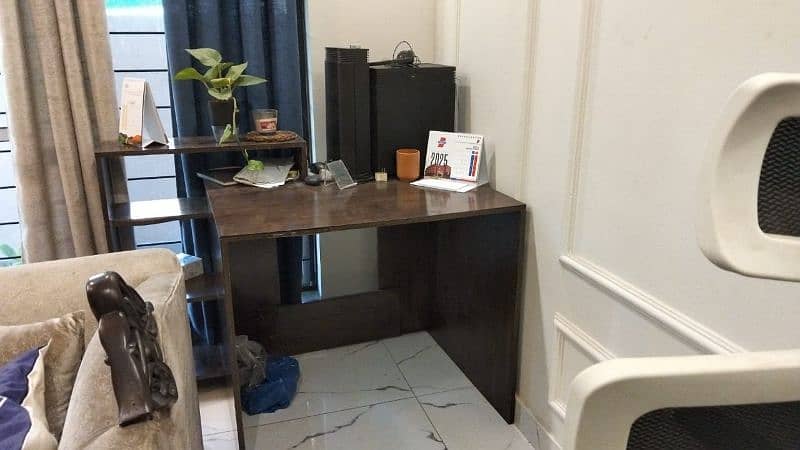 Customize Study Table with books shelf 1