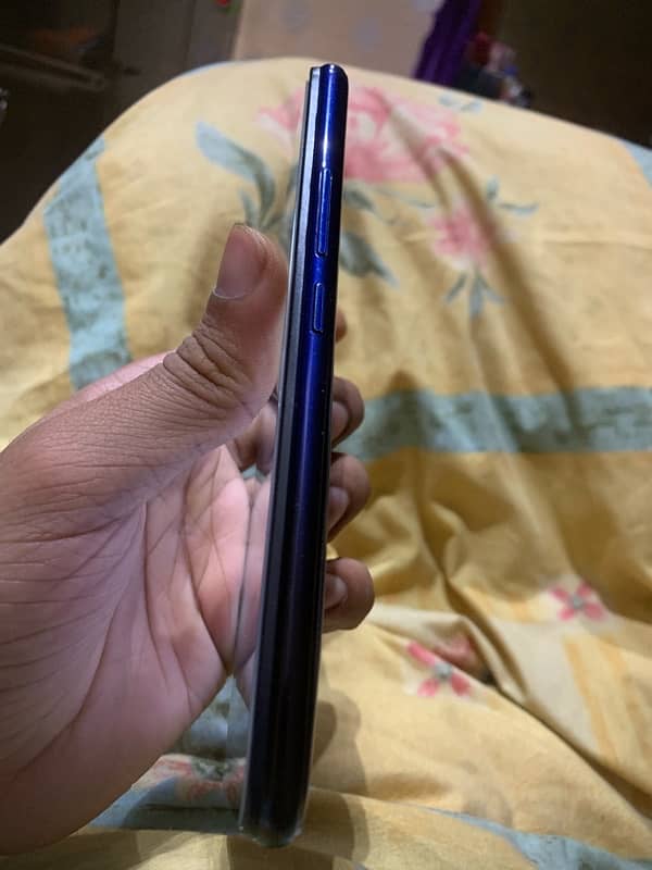 VIVO Y-17 Non-pta 8Gb/256 Gb urgent sale 3