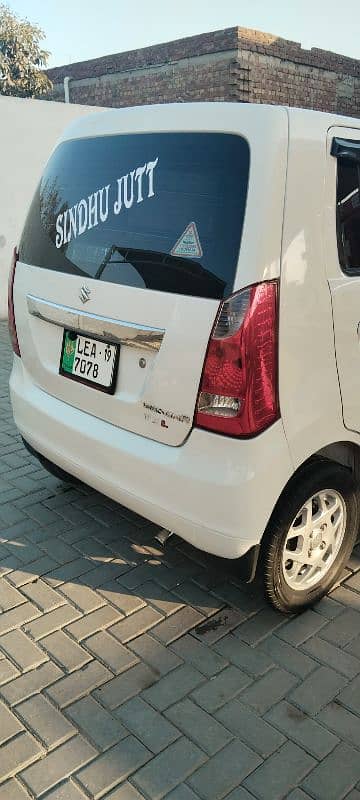 Suzuki Wagon R 2019 3