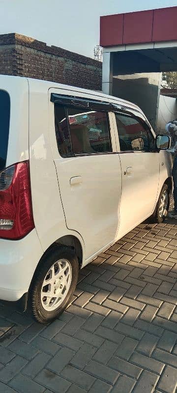 Suzuki Wagon R 2019 4