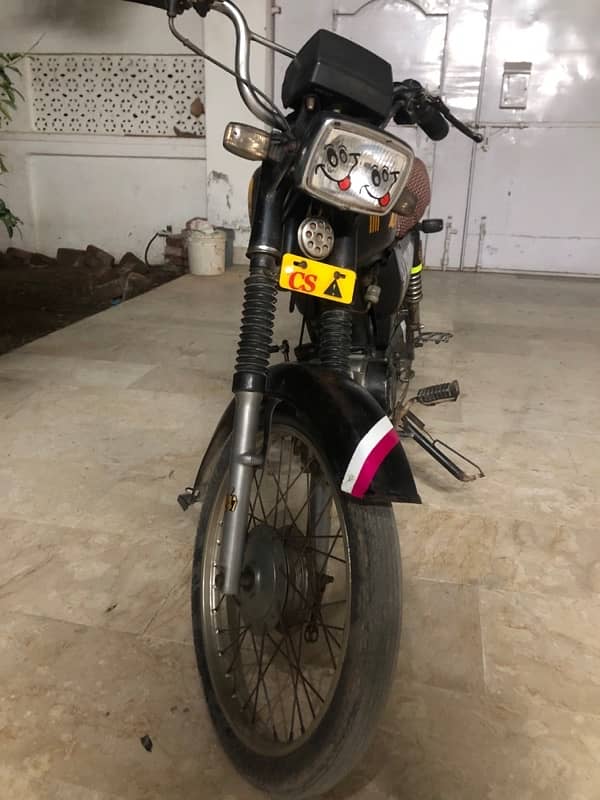 hi delux 14 model Hyderabad number  engine ok light warring all ok 0