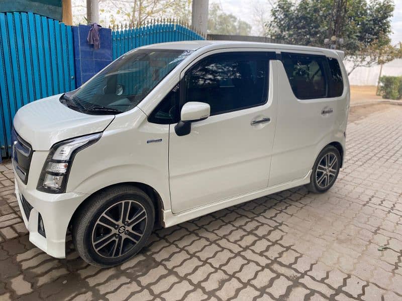 Suzuki Wagon R Stingray 2024 1