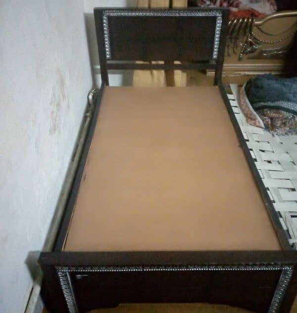 single bed for sale 0