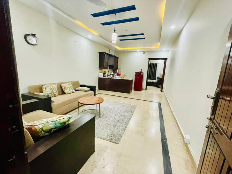 F-11 Markaz 1 Bedroom Fully Furnished Apartment Available for Rent 7