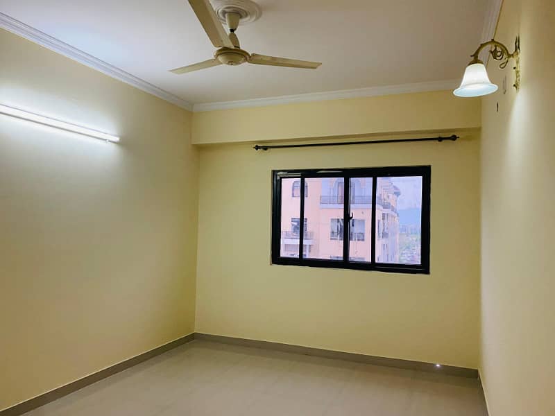 G-11/3 2 Bed Unfurnished Apartment Available For Rent In Warda Humna 9