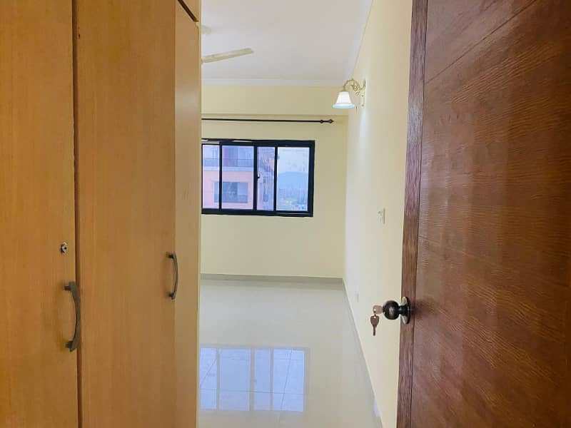 G-11/3 2 Bed Unfurnished Apartment Available For Rent In Warda Humna 10