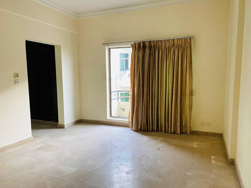 F-11 Markaz 3 Bedrooms Unfurnished Apartment Available For Rent In F-11 Markaz Islamabad 15