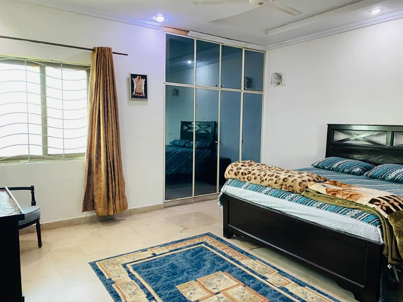 F-11 Markaz Luxury 3 Bedrooms Fully Furnished Apartment Available for Rent 8