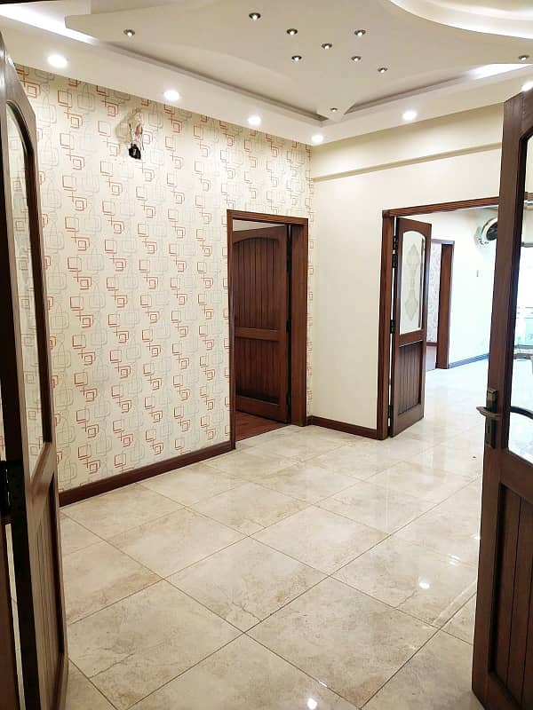 F-11 Markaz Luxury Fully Renovated 3 Bedroom Un-Furnished Apartment Available for Rent in F-11 Islamabad 0