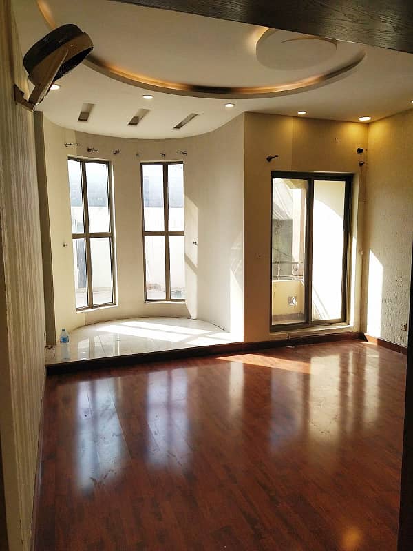 F-11 Markaz Luxury Fully Renovated 3 Bedroom Un-Furnished Apartment Available for Rent in F-11 Islamabad 21