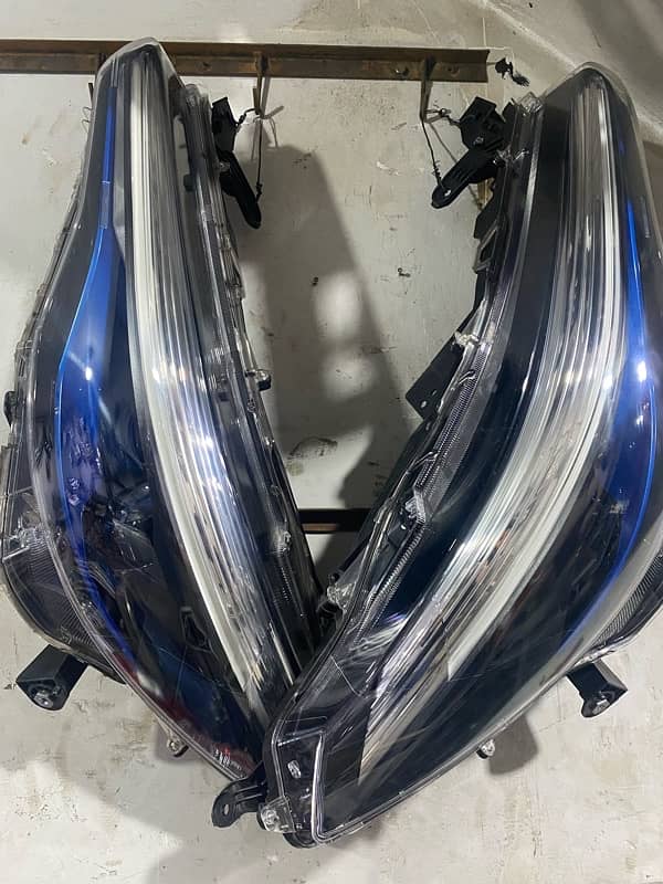 crolla croos genuine head lights 2024 2025 model 1