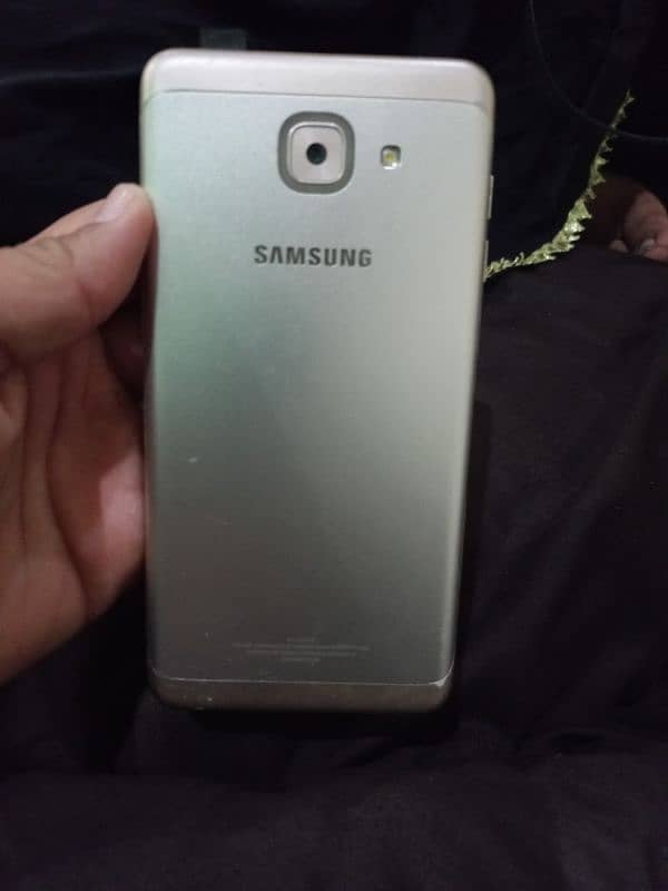 Samsung j7max 7