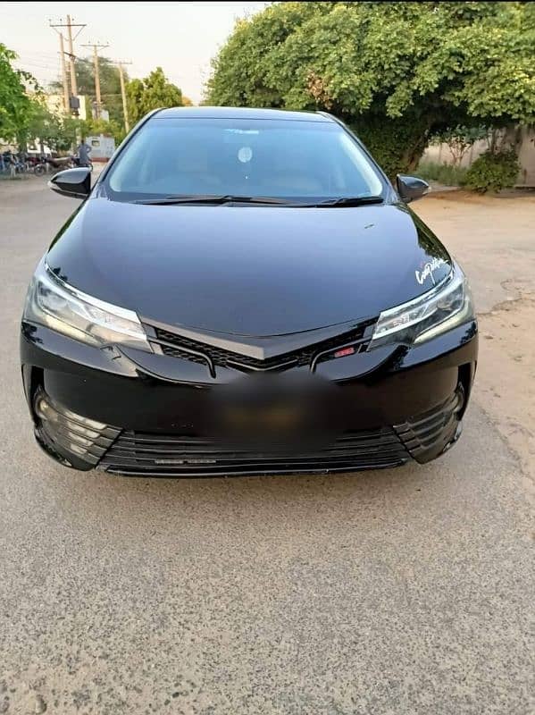 Toyota Altis Grande 2017 1