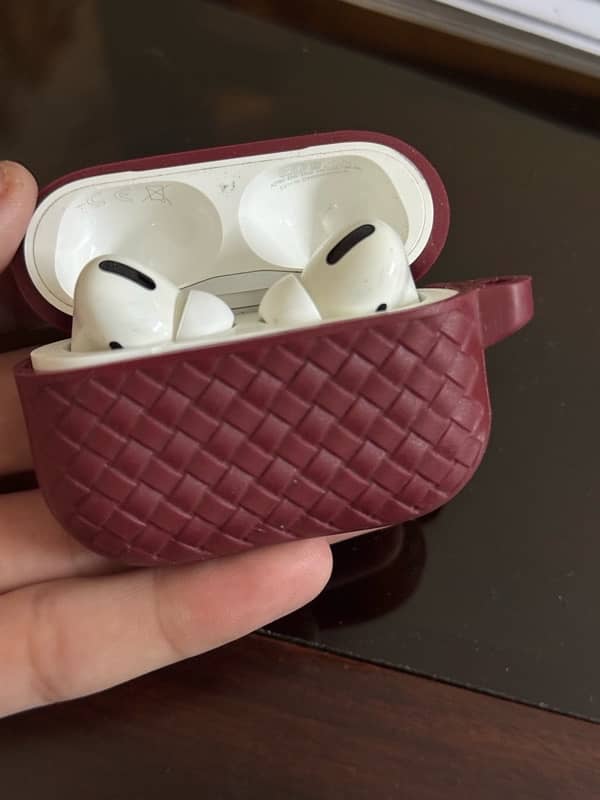 APPLE AIRPODS PRO 100% ORIGINAL GURANTEED 2