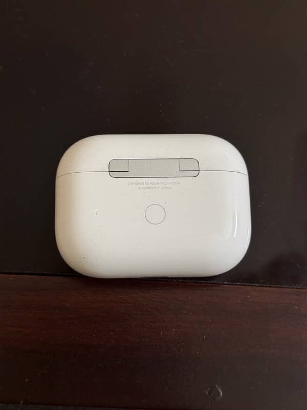 APPLE AIRPODS PRO 100% ORIGINAL GURANTEED 4