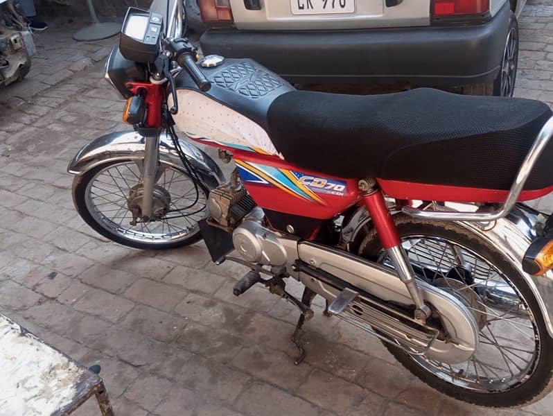 HONDA CD702019 model original 0