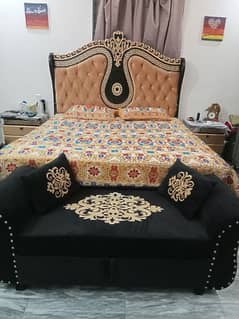 Luxury bed/wooden bed set/bed/double bed/side tables/dressing