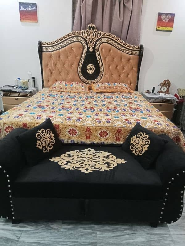 Luxury bed/wooden bed set/bed/double bed/side tables/dressing 0