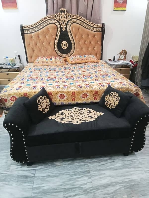 Luxury bed/wooden bed set/bed/double bed/side tables/dressing 1