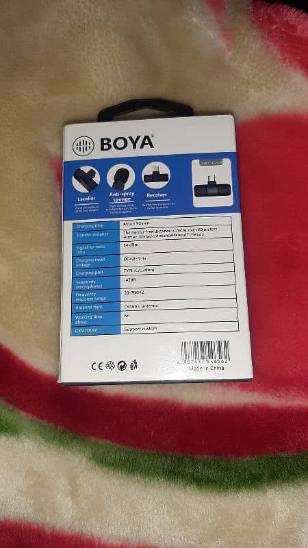 BOYA Double Wireless Microphone 1