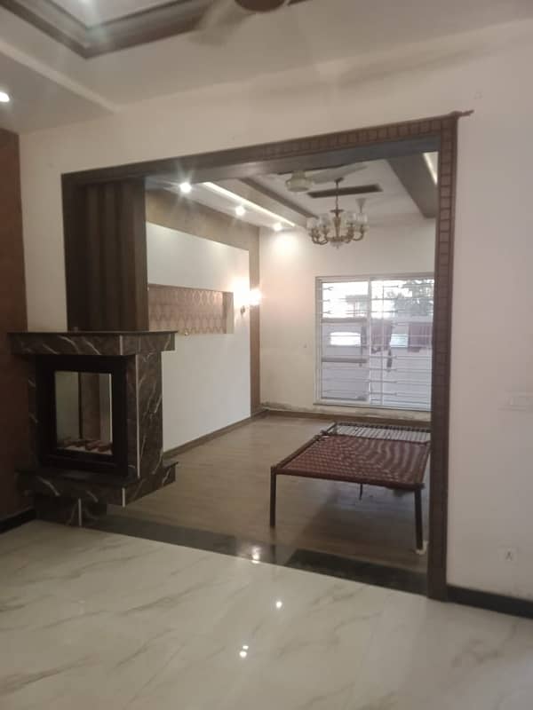 10 Marla House For Sale In Paragon City Lahore 13