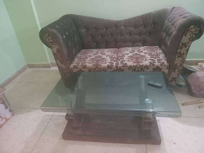 5 seater sofa set with table for sell 1