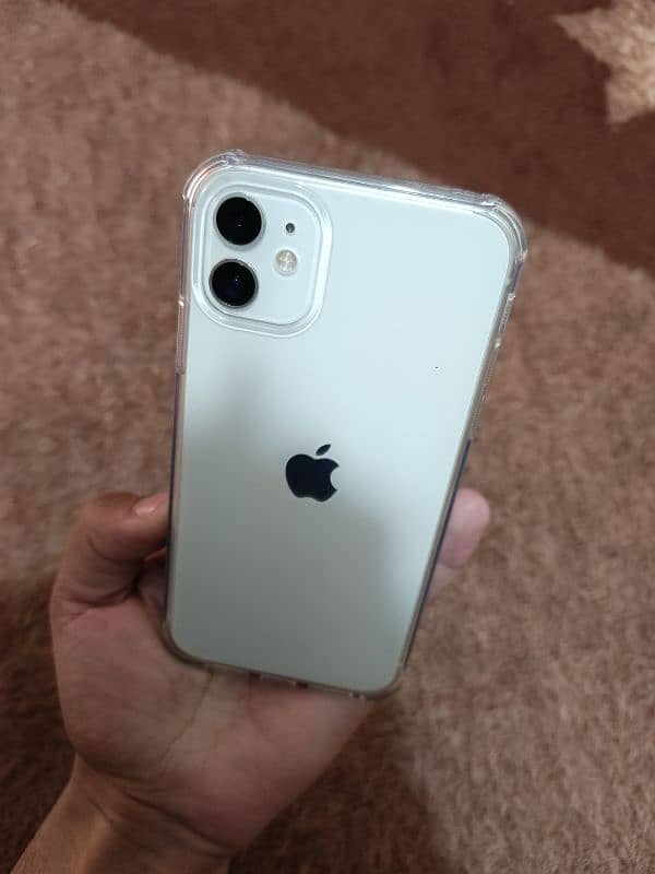 IPhone 11 128GB. Non-PTA 5