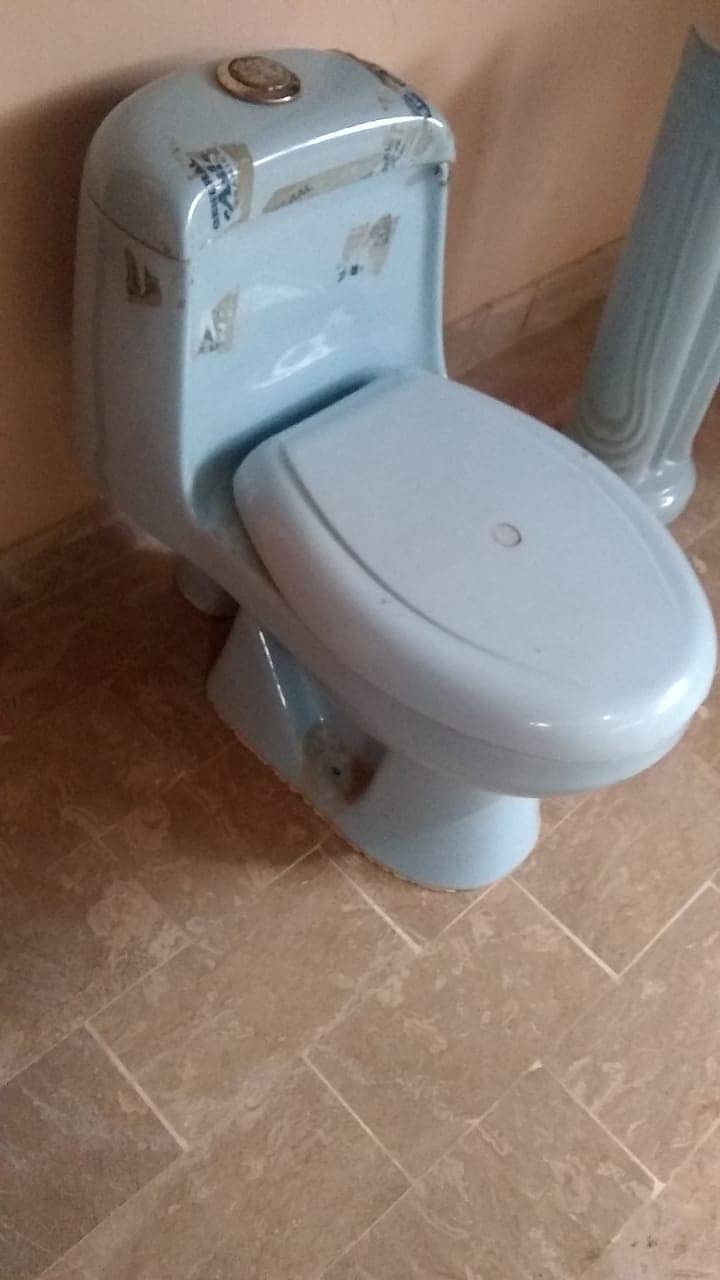 IMPORTED ONE-PIECE TOILET COMMODE FOR SALE 0