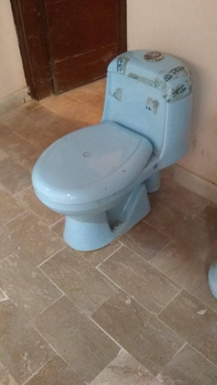 IMPORTED ONE-PIECE TOILET COMMODE FOR SALE 2