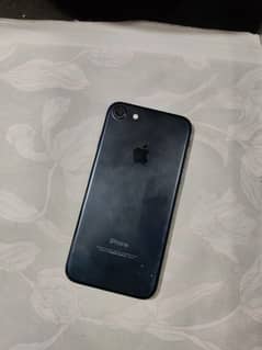 selling iPhone 7