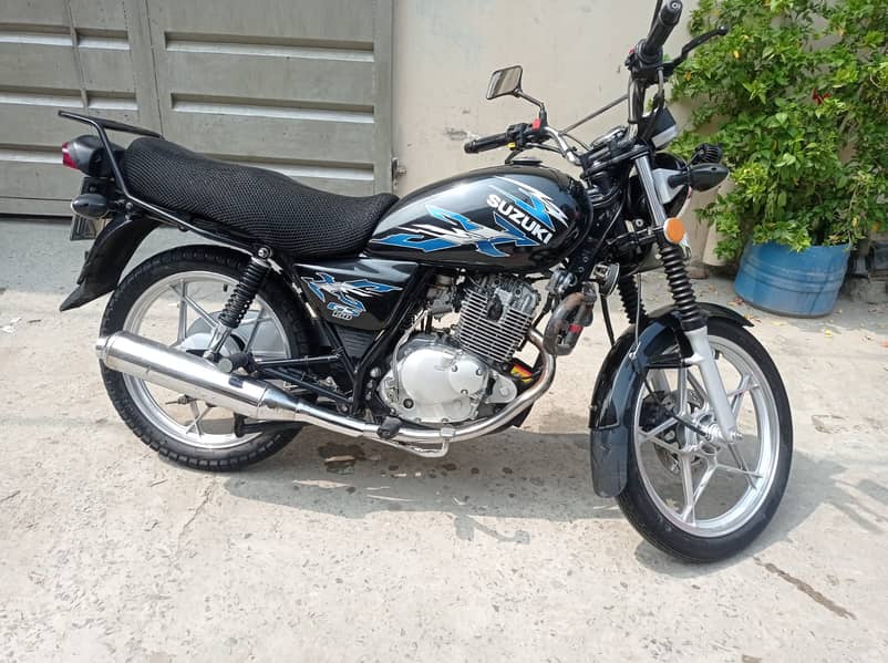 Suzuki GS 150 SE 2022 1