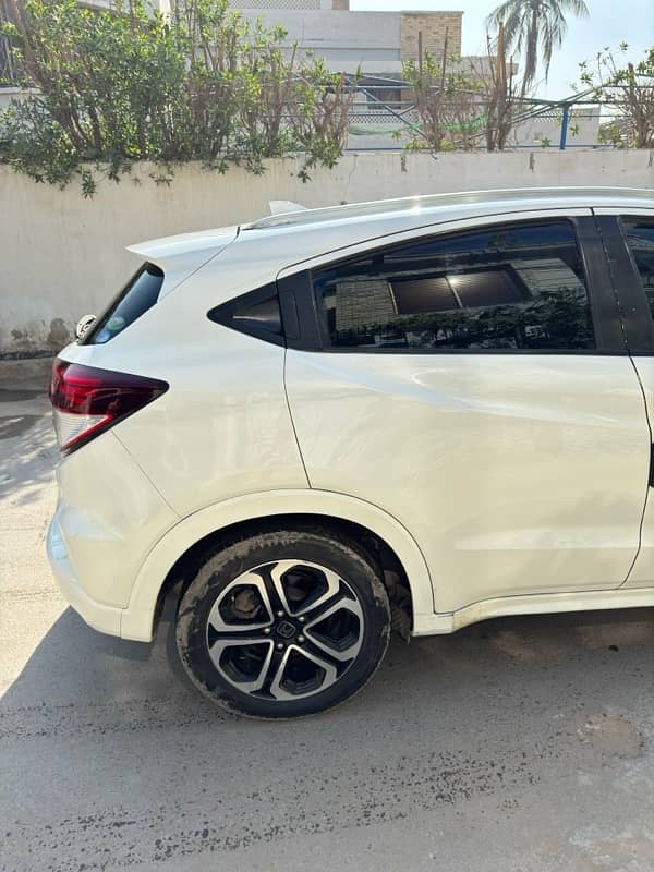 Honda Vezel 2015 Z sensing Edition 5