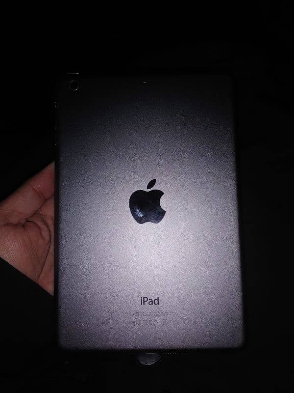 kids ipad mini 2 in good condition all okay 1