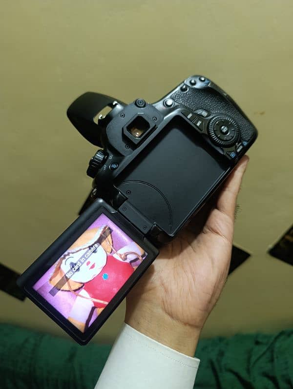 canon 60D professional DSLR 3