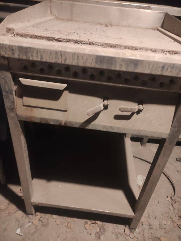 1 Industrial Grade Hot Plate and 1 Tawa with Stand and Burner 1